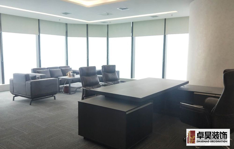 在長沙如何選擇有實力的辦公室裝修公司示意圖 在長沙如何選擇有實力的辦公室裝修公司示意圖